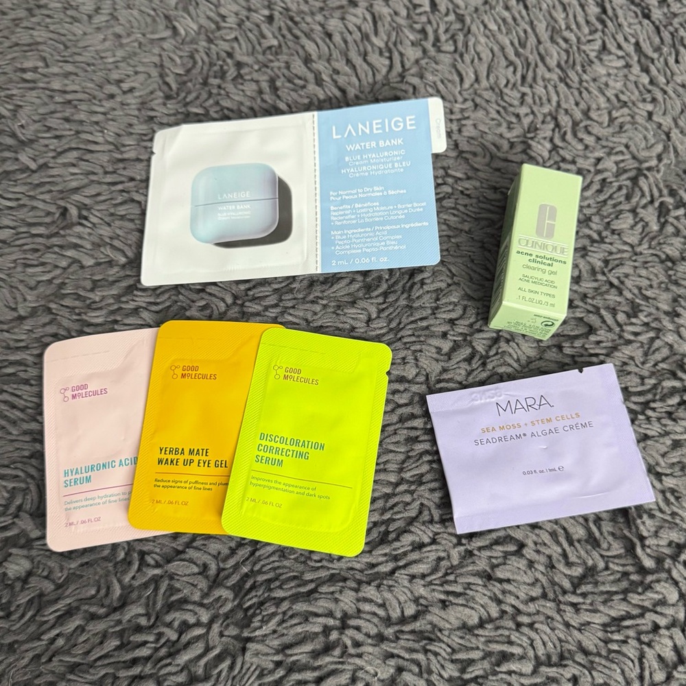 Bundle of Sample Size Skincare Products Variety (Hydration, Breakouts, etc.)